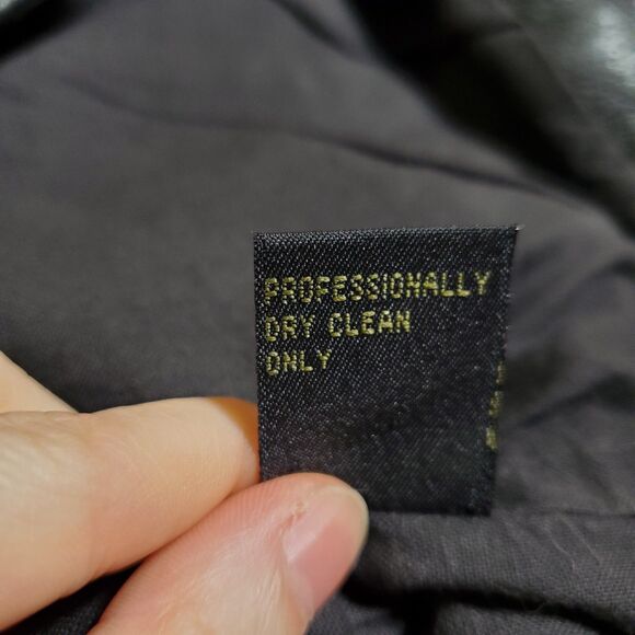 Vintage 90’s Structure Black Leather Snap Biker Vest Size L Mens - Picture 9 of 9